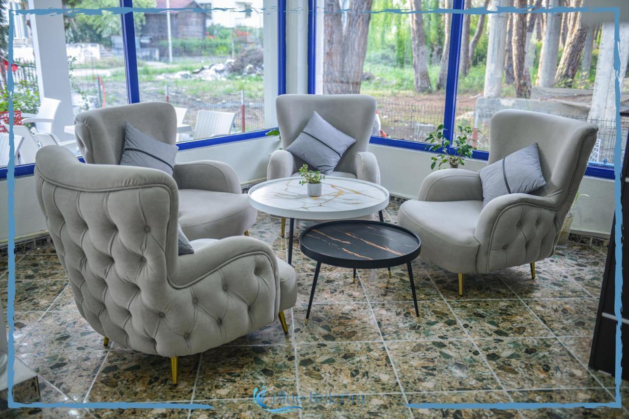 Blue Balcony Hotel Golem  Luaran gambar