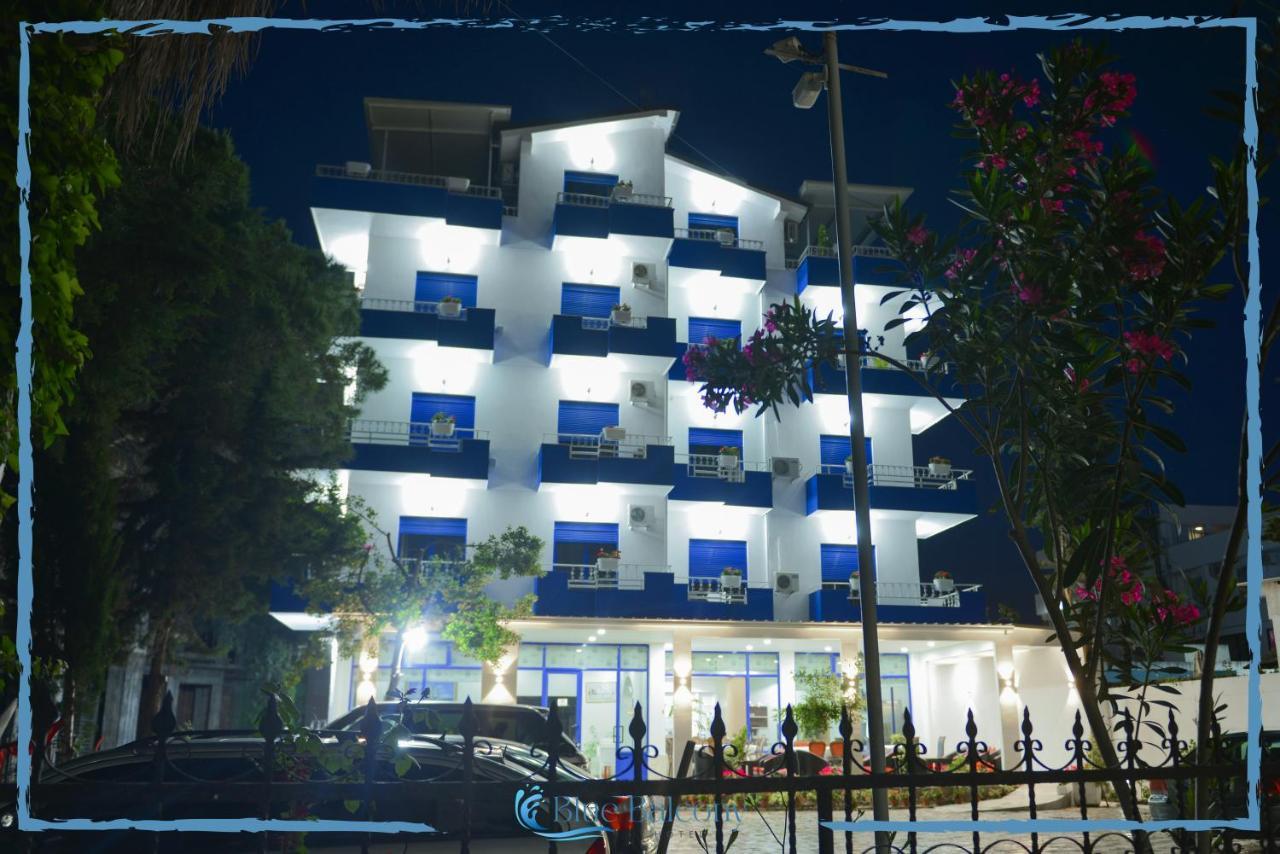 Blue Balcony Hotel Golem  Luaran gambar